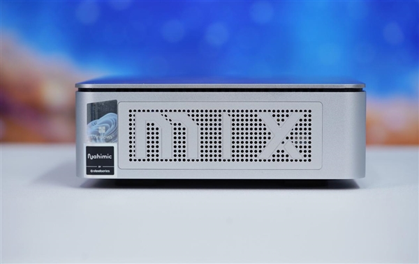 酷睿Ultra  5仅3999元！雷神MIX  PRO迷你主机图赏