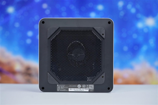 酷睿Ultra  5仅3999元！雷神MIX  PRO迷你主机图赏