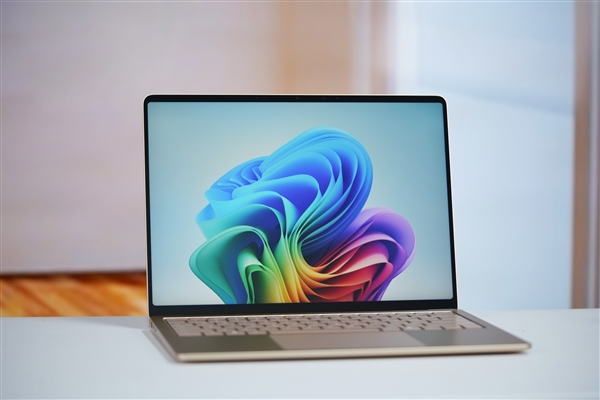 性能暴增86%！微软全新Surface  Laptop图赏