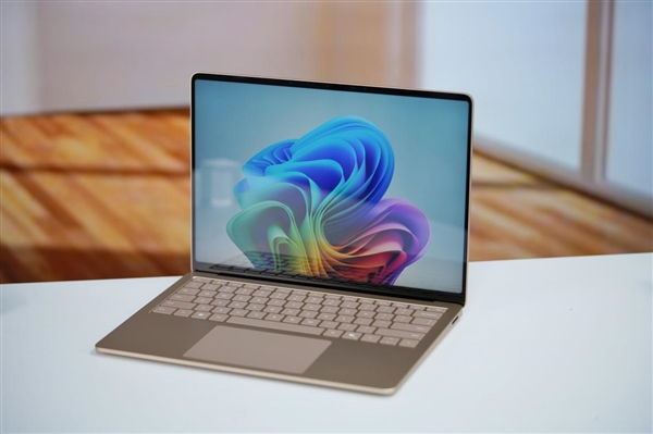 性能暴增86%！微软全新Surface  Laptop图赏