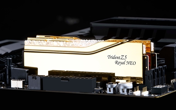 AMD独享!芝奇推出皇家戟EXPO DDR5-6000 CL28超低延迟内存